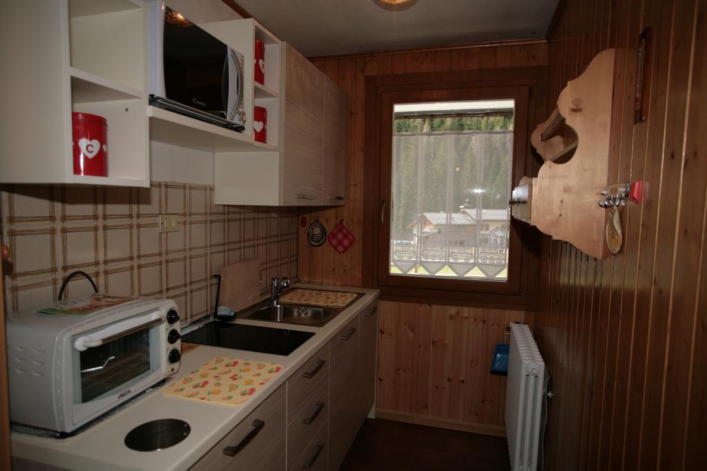 Appartamento Doleda Canazei Habitación foto