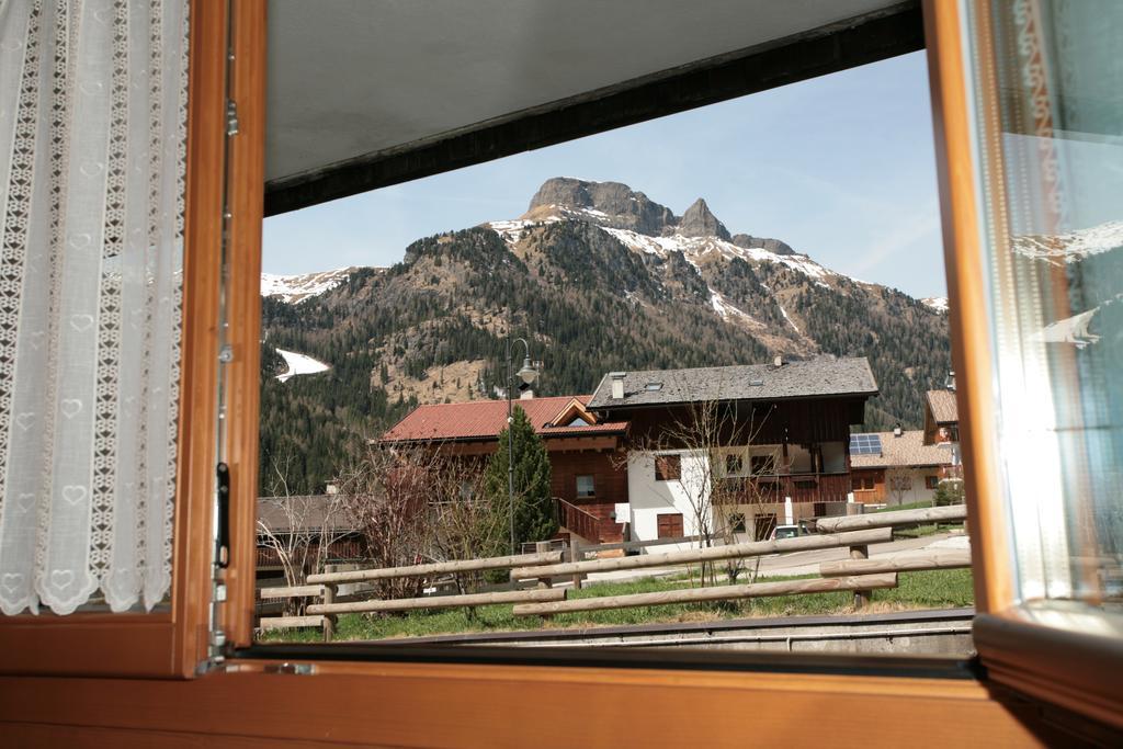 Appartamento Doleda Canazei Habitación foto